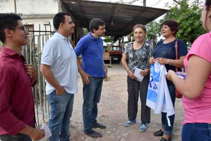 Formosa: Los cabezas de lista del FdV en caminata por el San Agustín