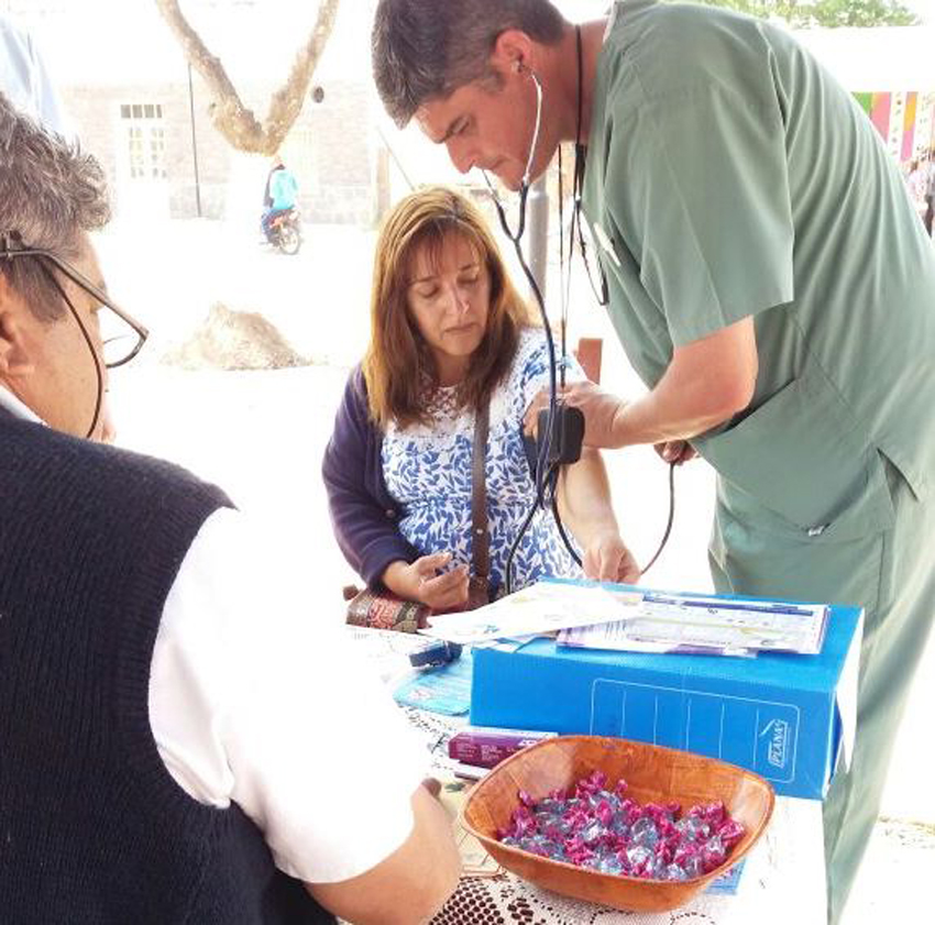 Domicilios de la zona sur capitalina reciben a equipos de salud