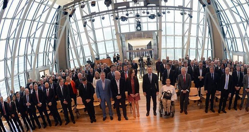 Insfrán escuchó al presidente Macri quien enunció un plan de reformas