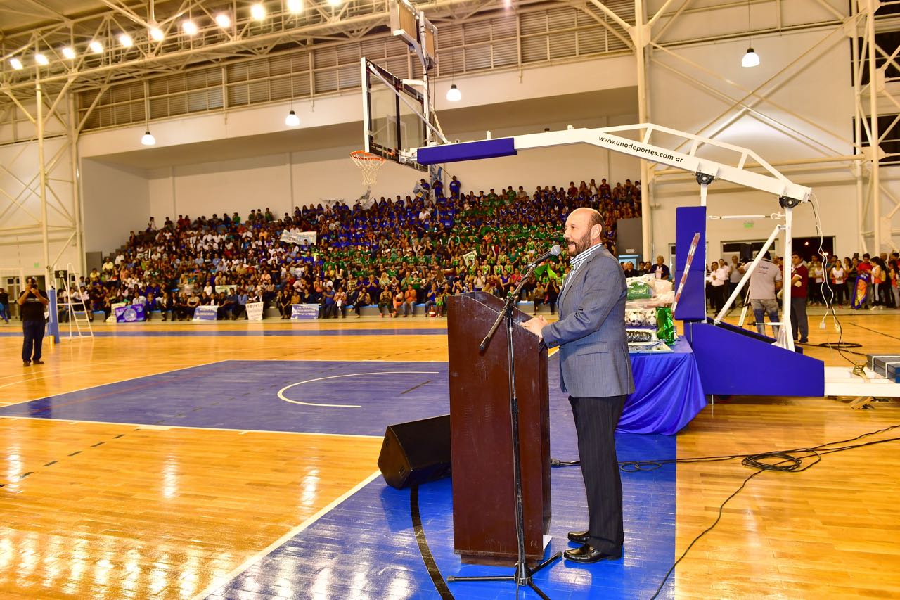 Insfrán dejó en claro que el gobierno nacional no lo disciplinará por un peso más o un peso menos