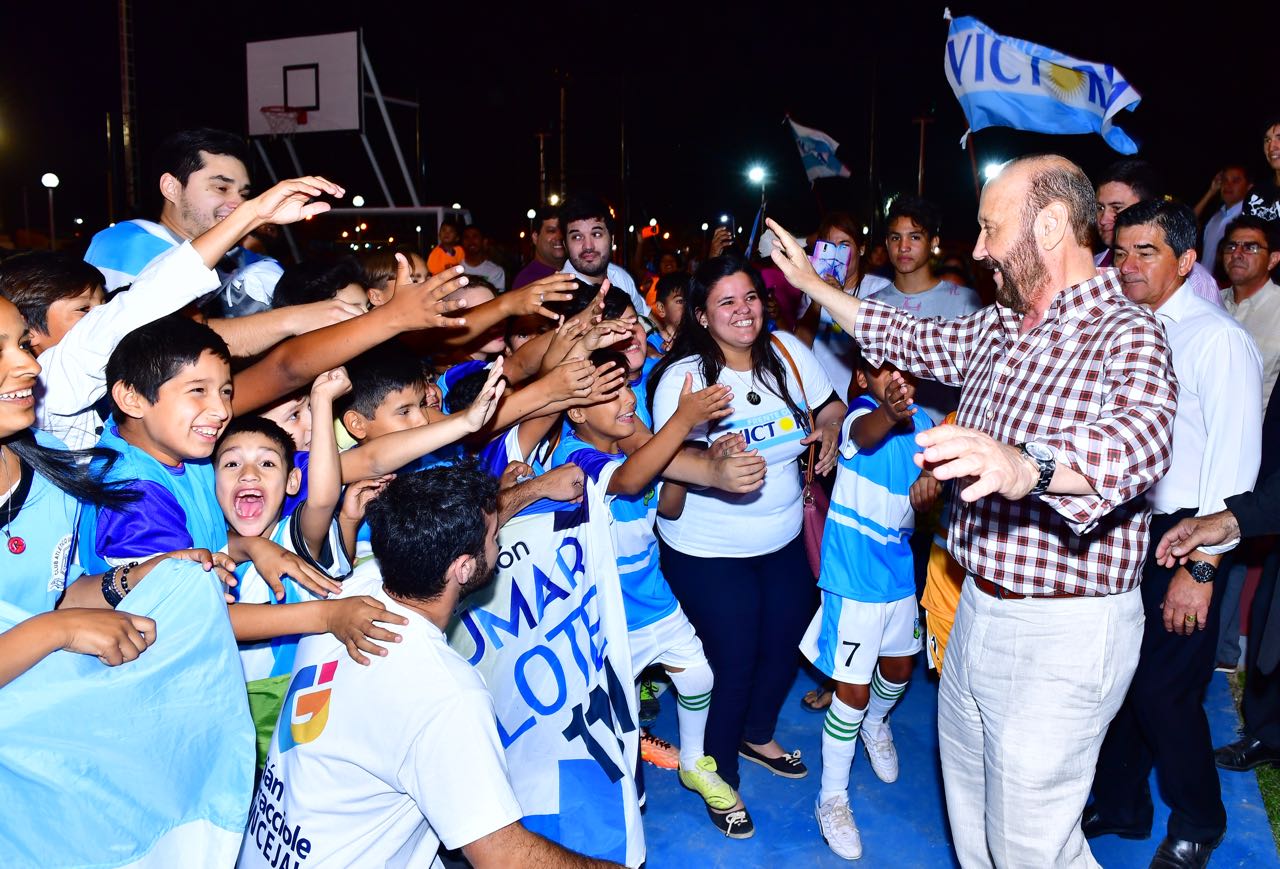 Insfran prometió seguir bregando para crear trabajo digno a los habitantes del Lote 111