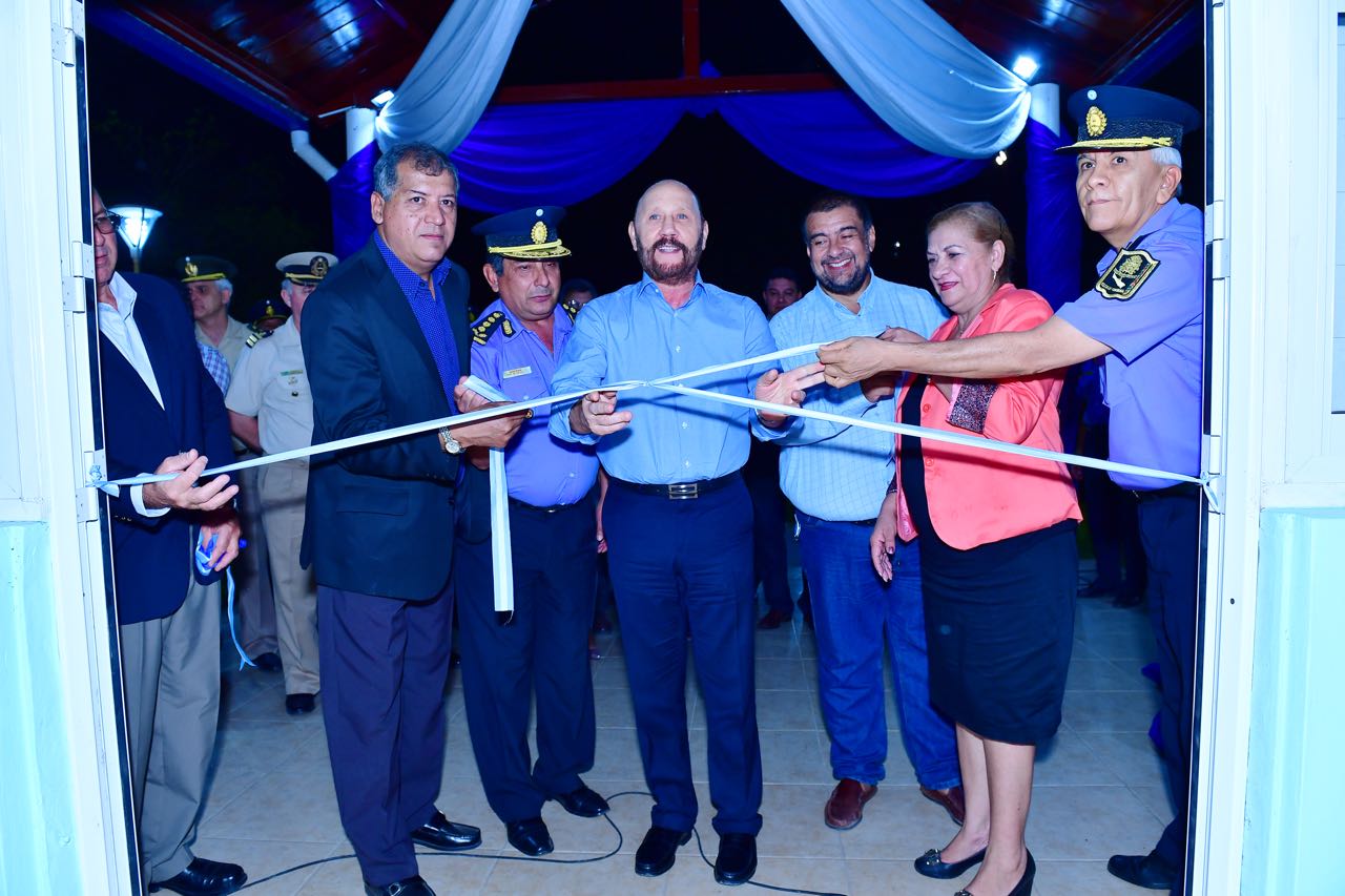 El Gobernador Insfrán inauguró obras del Circulo de Suboficiales de la Policía