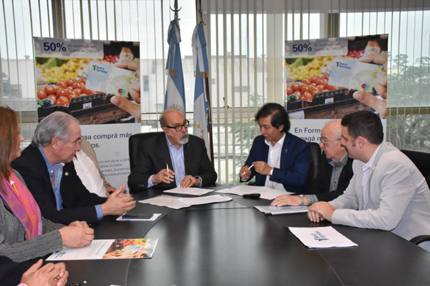 El gobierno ratifico la continuidad de “Compre mas, pague menos”