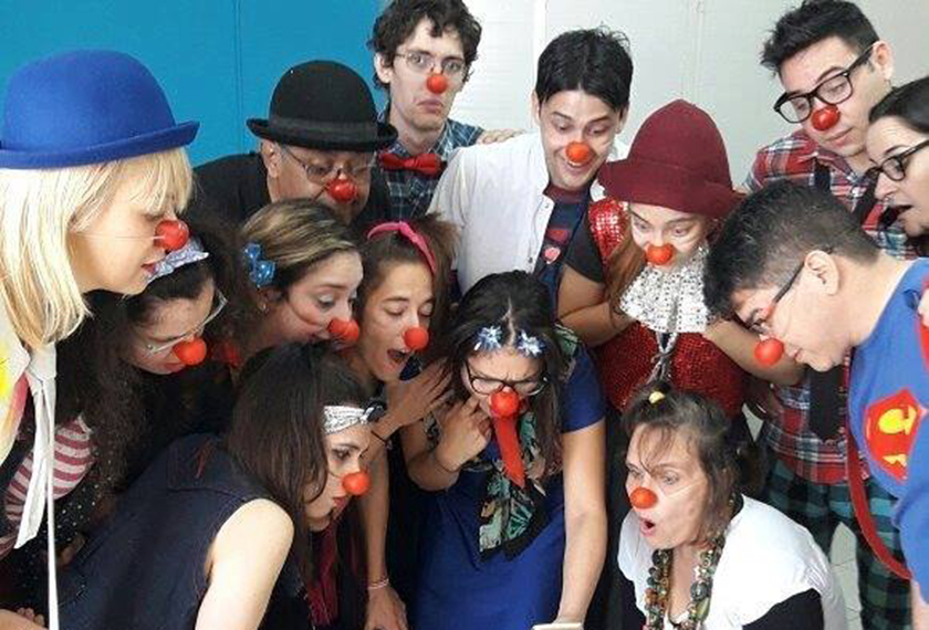 Clowns y «Los Caramelos que faltaban» en el espacio cultural «La Mandinga»