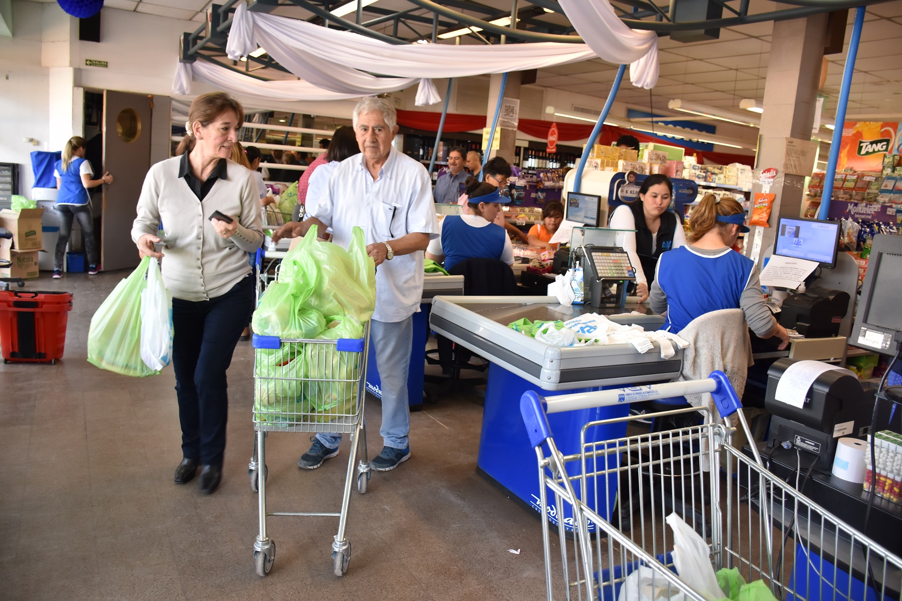 Este lunes edición diciembre de “Compre mas y pague menos”