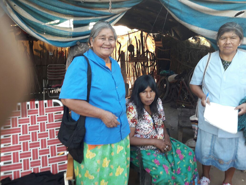 Mujeres juarenses beneficiadas con visitas domiciliarias de equipos médicos