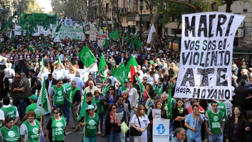 ATE y CTA marcharon en rechazo a la reforma laboral nacional