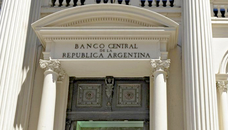 BCRA espera aumento en precios regulados del 21,8% en 2018, por debajo de lo que estima el mercado