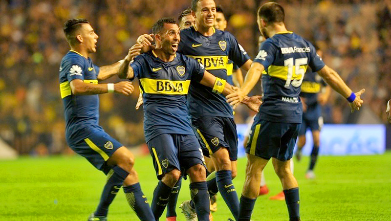 Boca venció a Colón con el regreso de Tevez y se escapa en la cima