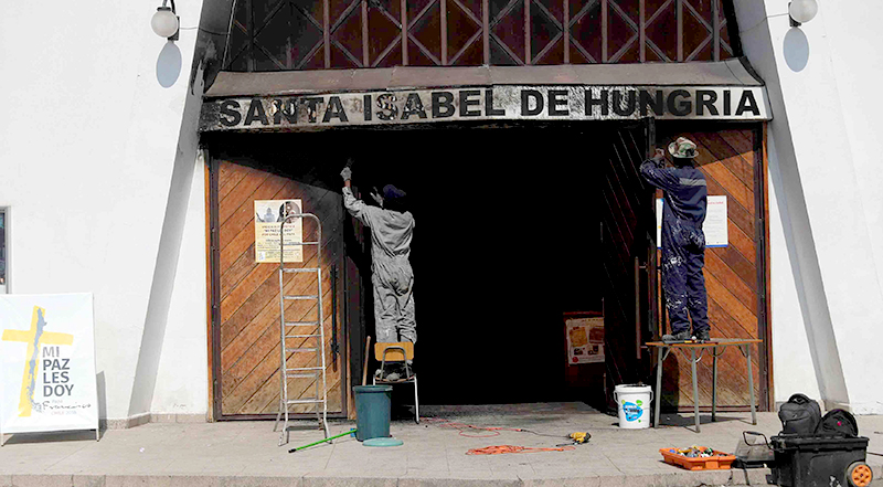 Sexto ataque contra una parroquia en la víspera de la llegada del Papa a Chile