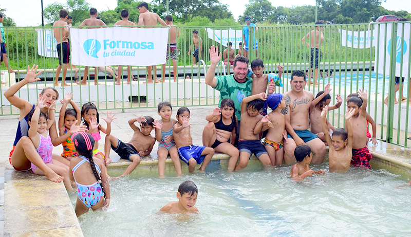 Niños de numerosos barrios capitalinos disfrutaron de la primera semana de colonia municipal