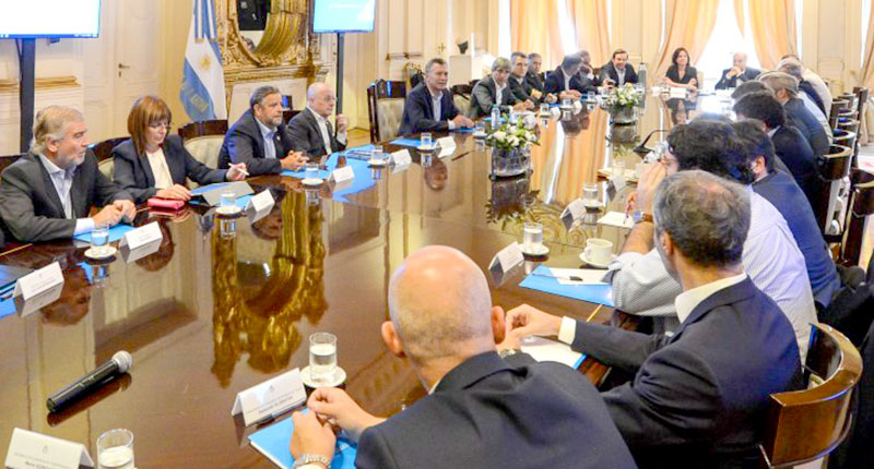 El congelamiento de sueldos de Macri es para ingresos de entre 150 y 180 mil pesos mensuales