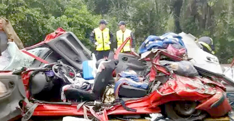 Tres argentinos murieron aplastados por un container en Brasil
