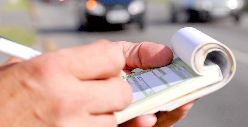 Los funcionarios de Mauricio Macri deben miles de pesos en multas de tránsito