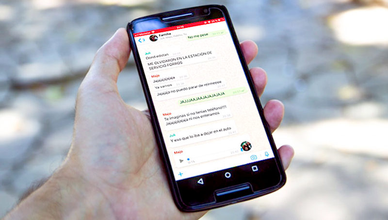 Volvían de vacaciones y se olvidaron a su hija en una estación de servicio