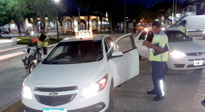 Control de taxis y remises en el radio céntrico