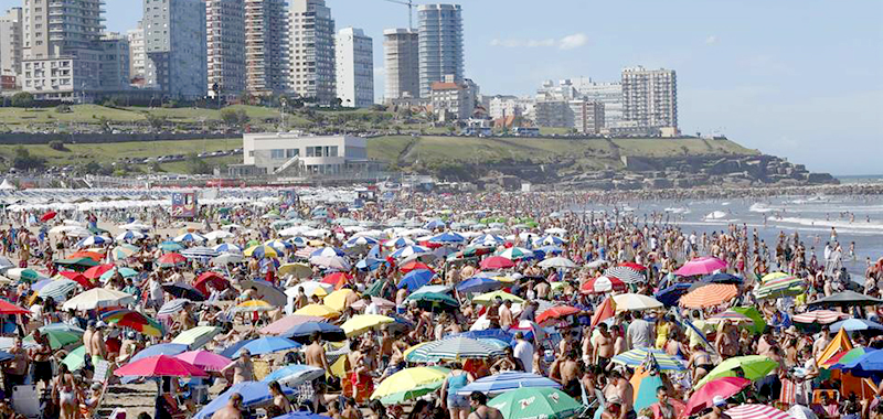 En la primera quincena de enero los turistas gastaron más de 22.000 millones de pesos en el país