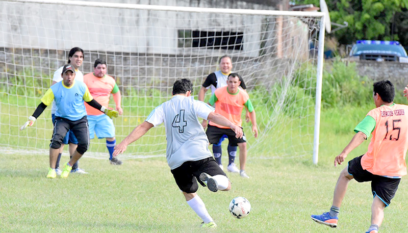 Se juega el torneo de veteranos Copa Municipalidad de Formosa