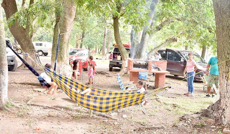 El camping del CEP alberga a familias y al turismo en general