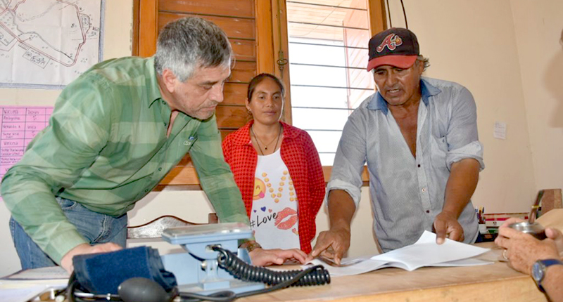Décima verificó en terreno las acciones de refuerzo del sistema sanitario en el oeste