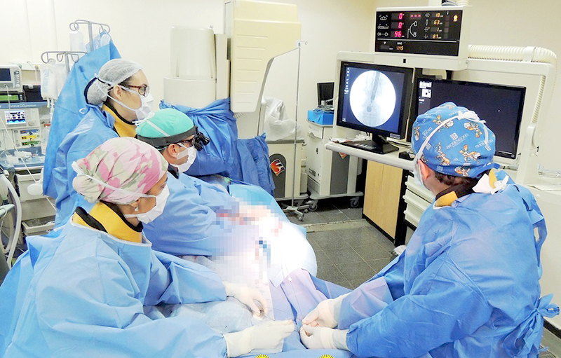 El HAC y sus avances en técnicas mínimamente invasivas