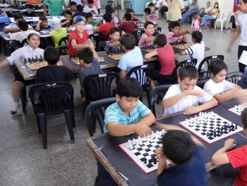 El martes 7 comienzan las actividades del Taller de Ajedrez en la Italiana