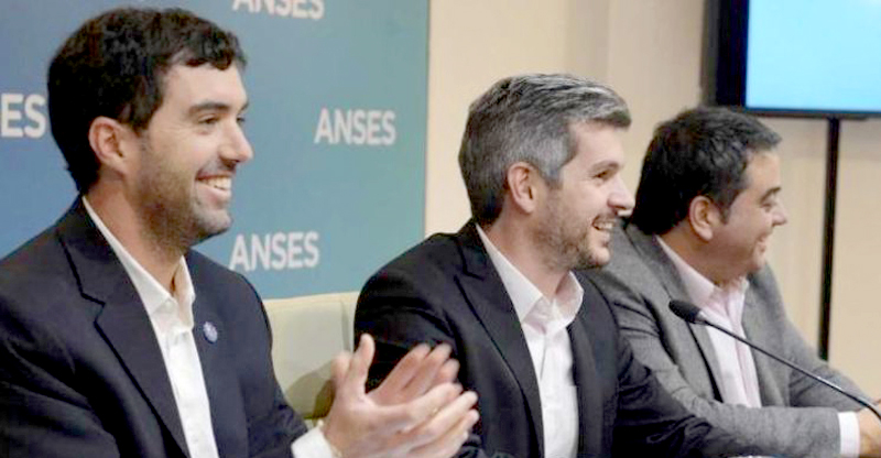 El Gobierno se financia con $ 16.000 millones de los jubilados