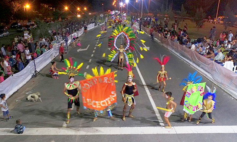 Exitosa segunda noche de carnavales en Villa Escolar