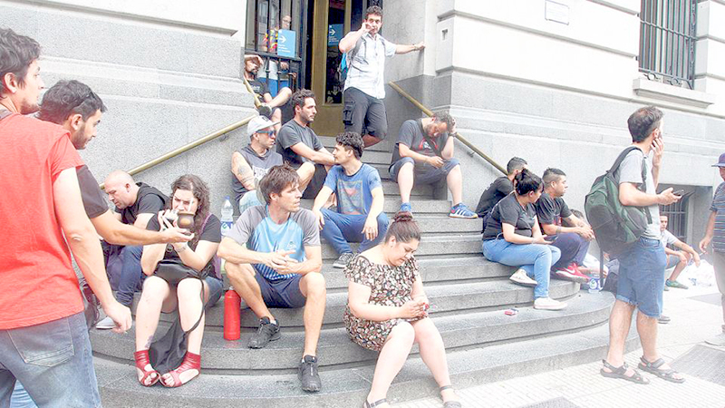 En el primer mes del año se registraron 6639 despidos y suspensiones