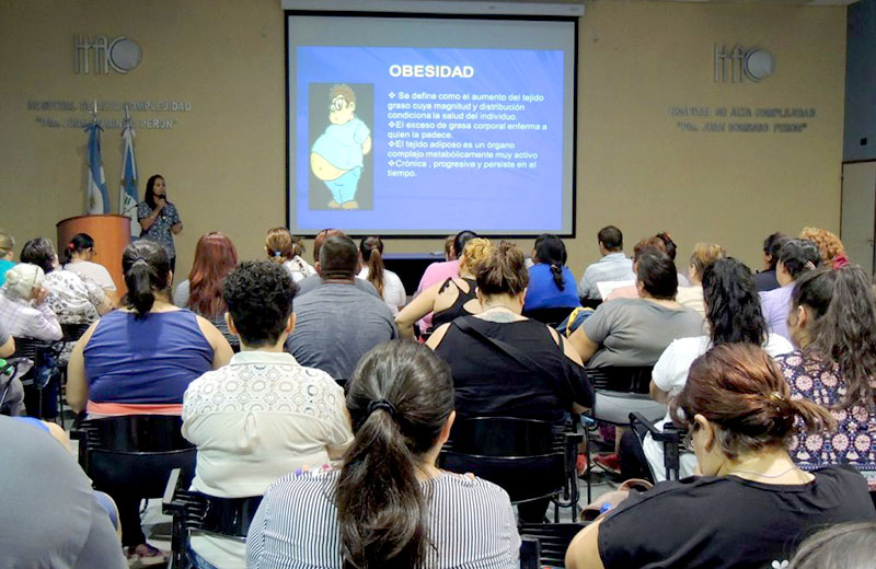 Pacientes de toda la provincia asisten al grupo de cirugía Bariátrica del HAC