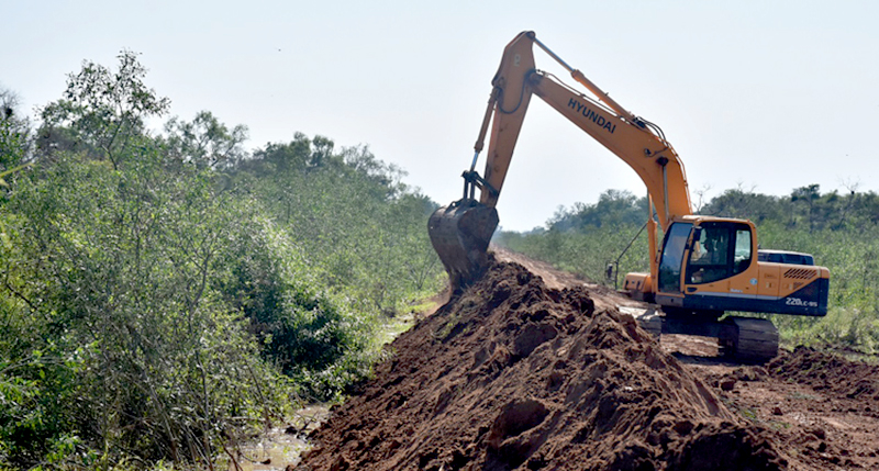 Conducen aguas desbordadas por paleo-cauces reactivados