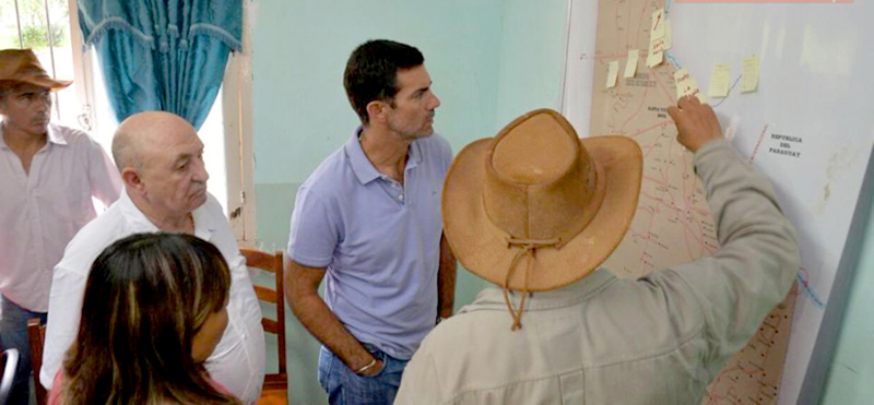 Urtubey recorrió zonas inundadas y apuntó a un “plan para después de la emergencia”