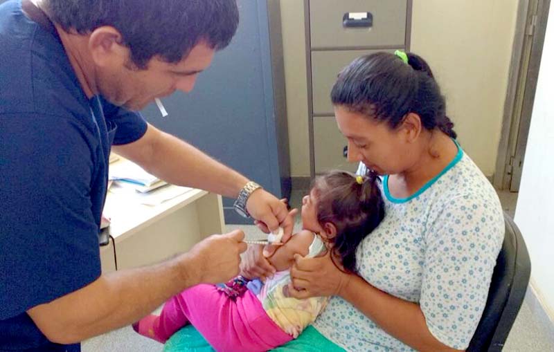 Atenciones integrales de salud a vecinos del paraje El Solitario