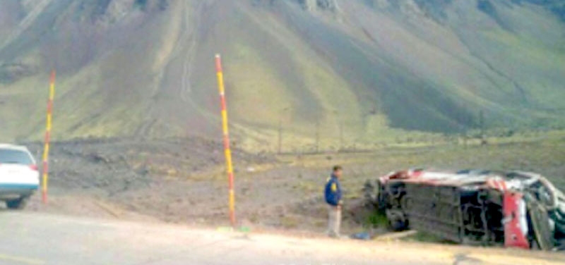 Un testigo del choque de micros en Mendoza: “Iban muy rápido, jugando carreras”