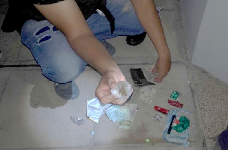 Demorados con marihuana