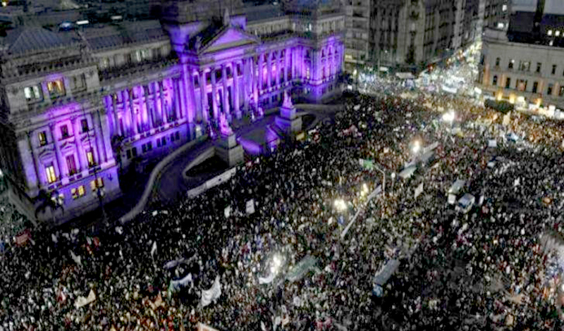 Por qué se conmemora el 8 de marzo el Día Internacional de la Mujer