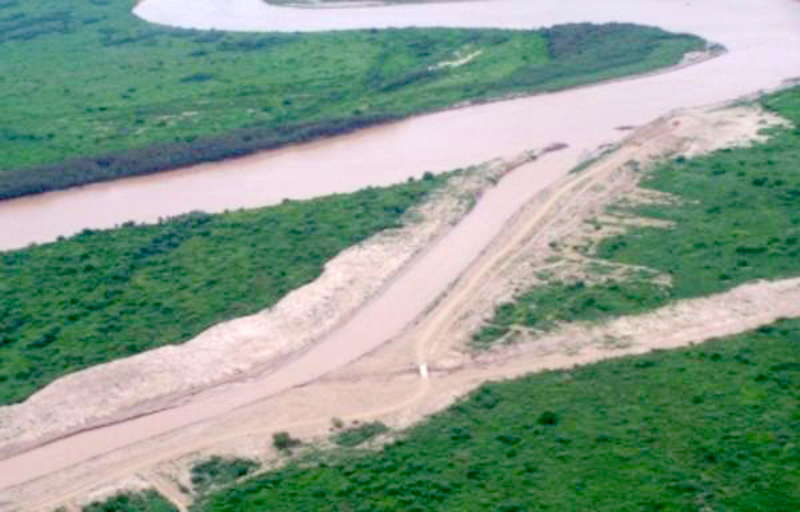 El río Pilcomayo registra una bajante, pero sigue el alerta