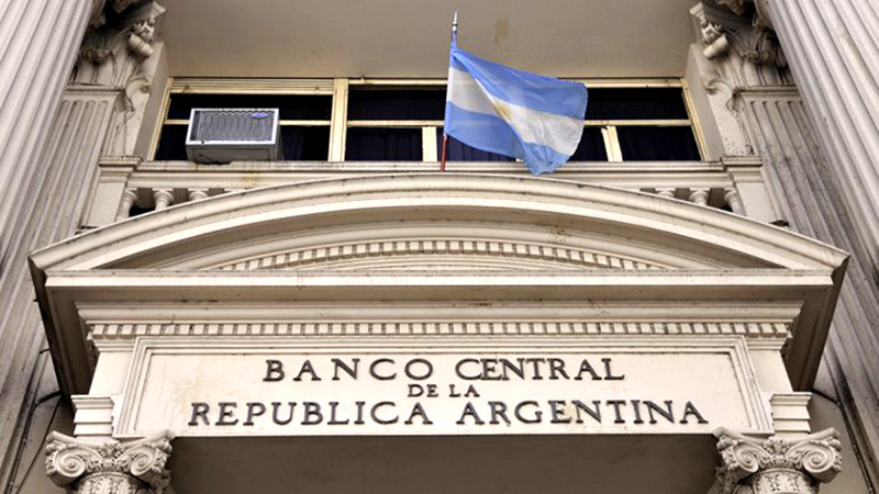 Dólar futuro: investigarán a quienes compraron desde el 2 de mayo