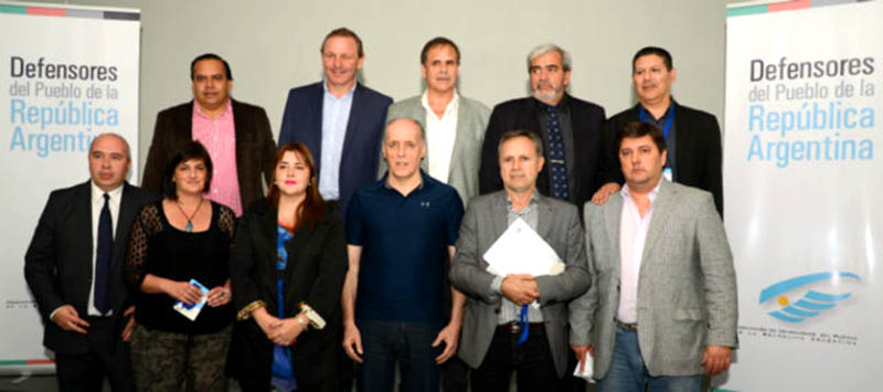 Defensores del Pueblo del país aprobaron propuesta propiciadas por el ombudsman local