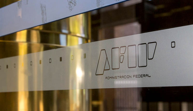 La AFIP recibió información de 35.000 cuentas de argentinos en el exterior