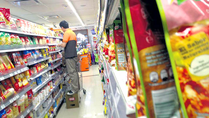 Aumentos de hasta el 27 por ciento en alimentos por la devaluación