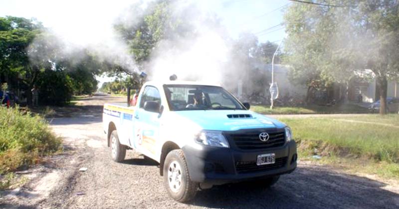 Dengue: fumigaciones preventivas ejecutan en distintos barrios de capital