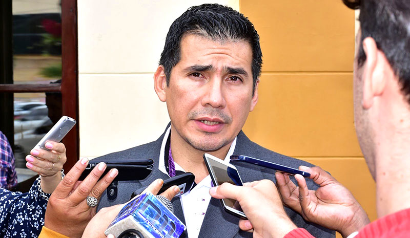 Cáceres: “Crucero del Sur pidió un boleto a $20 y los remiseros una bajada de $40”