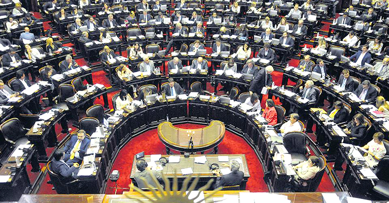 Sesión especial en Diputados por asignaciones y el rol de las FF.AA.