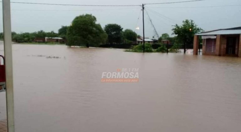 Ingeniero Juárez y Laguna Yema afectadas por las precipitaciones