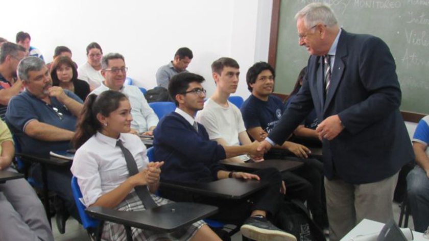 Trabajan con directivos de escuelas técnicas y de formación profesional