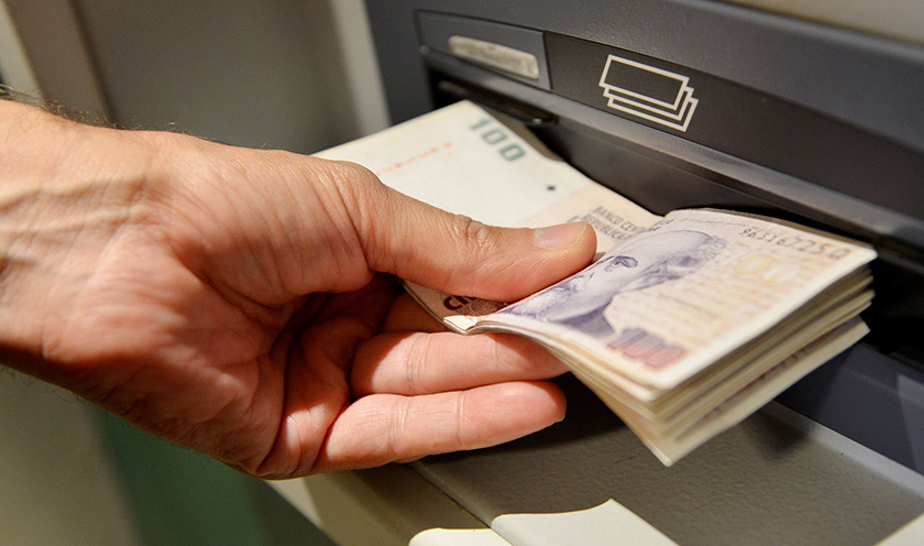 Opera pago a agentes estatales con nueva escala de aumento