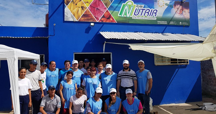 Bolsones con frutas a más de ocho mil beneficiarios del Plan Alimentario Nutrir