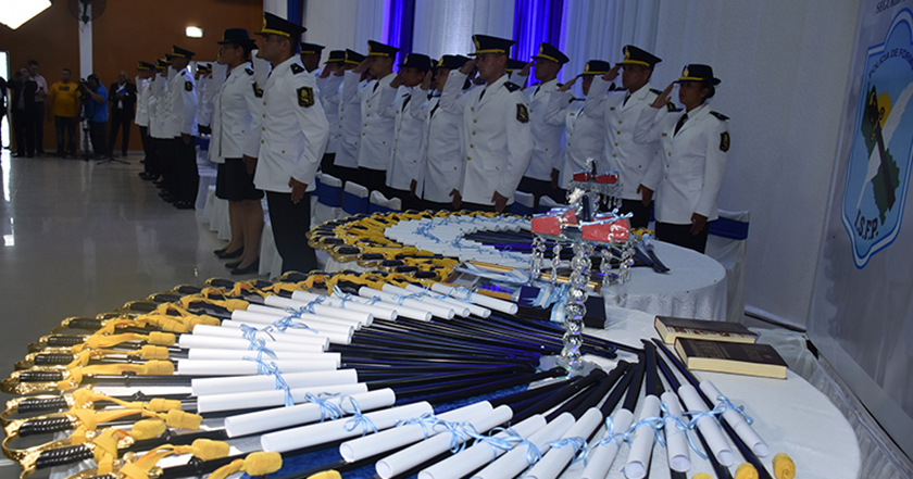 Se incorporaron oficiales policiales al Servicio Penitenciario Provincial