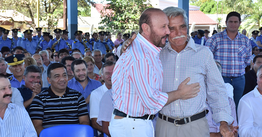 Destacado deportista de Villafañe fue distinguido en su comunidad